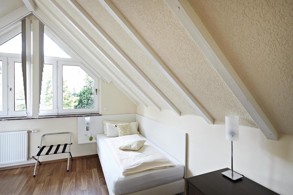 Hotel Bonjour Bad Soden am Taunus Pokoj fotografie
