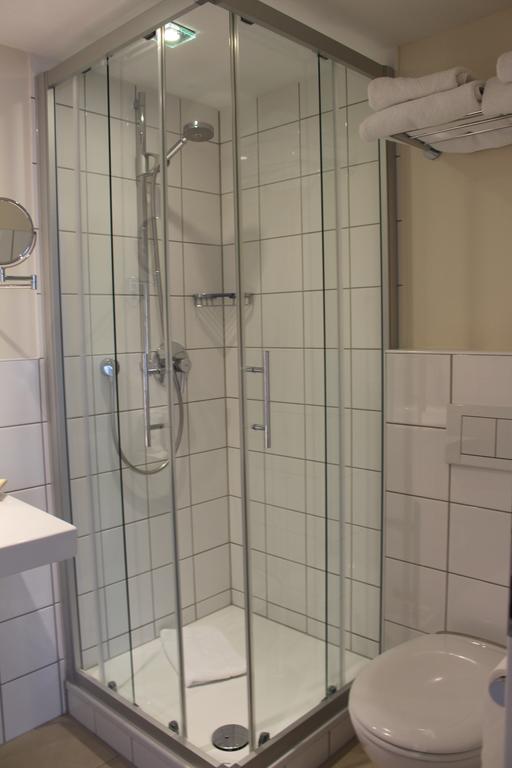 Hotel Bonjour Bad Soden am Taunus Pokoj fotografie